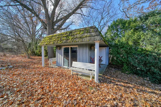 $179,900 | 182 Peach Street, Jackson, MI 49202