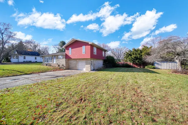 $179,900 | 182 Peach Street, Jackson, MI 49202