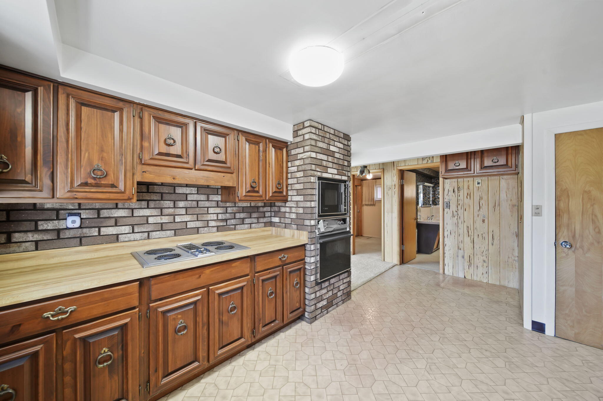 182 Peach Street Jackson, MI 49202 - Photo 7 of 44 7-web-or-mls-DSC01353