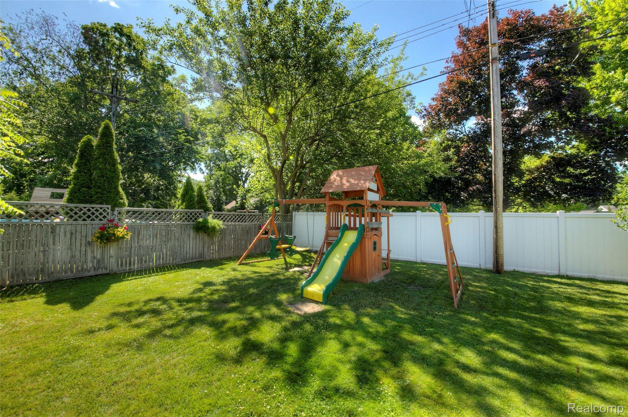 133 Riddle Street Howell, MI 48843 - Photo 46 of 53 930A6322_3_4.jpg