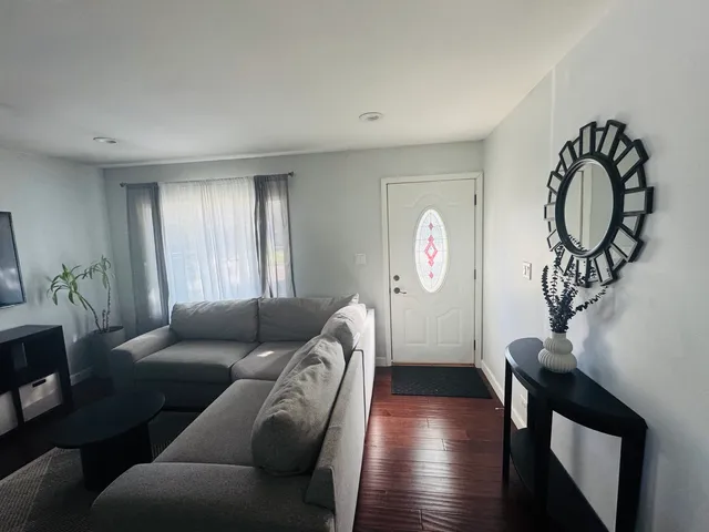 $314,900 | 234 Mohawk Trail, Buffalo Grove, IL 60089