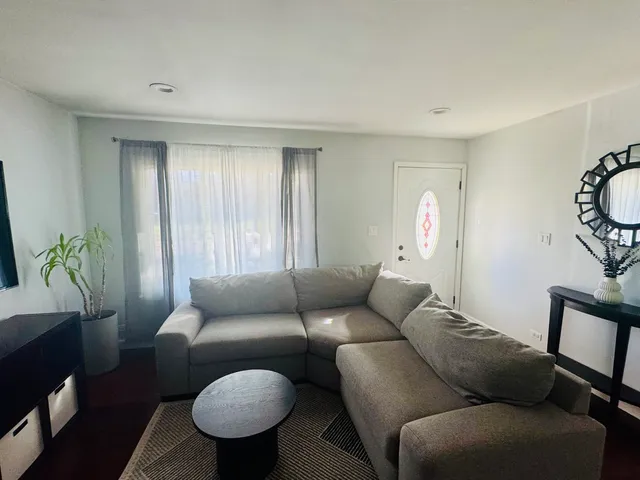 $314,900 | 234 Mohawk Trail, Buffalo Grove, IL 60089