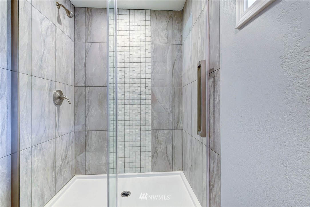2623 171st Street Southeast Bothell, WA 98012 - Photo 20 of 26 a bathroom with a shower