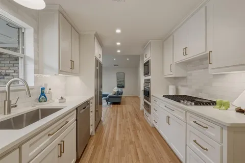 $770,000 | 10427 Sinclair Avenue, Dallas, TX 75218