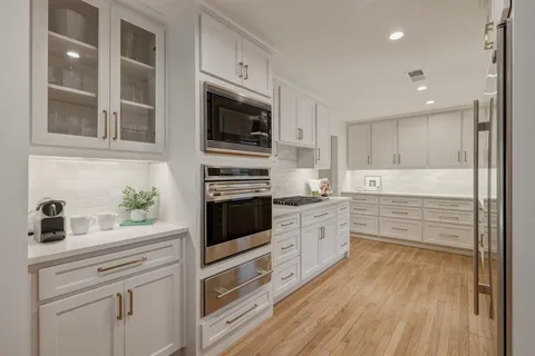 $770,000 | 10427 Sinclair Avenue, Dallas, TX 75218