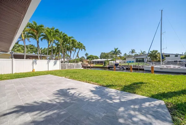 $895,000 | 2524 Nassau Lane, Fort Lauderdale, FL 33312