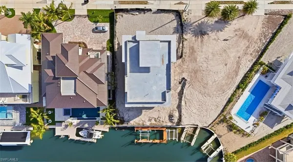 $6,950,000 | 8223 Estero Boulevard, Fort Myers Beach, FL 33931