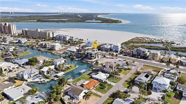$6,950,000 | 8223 Estero Boulevard, Fort Myers Beach, FL 33931