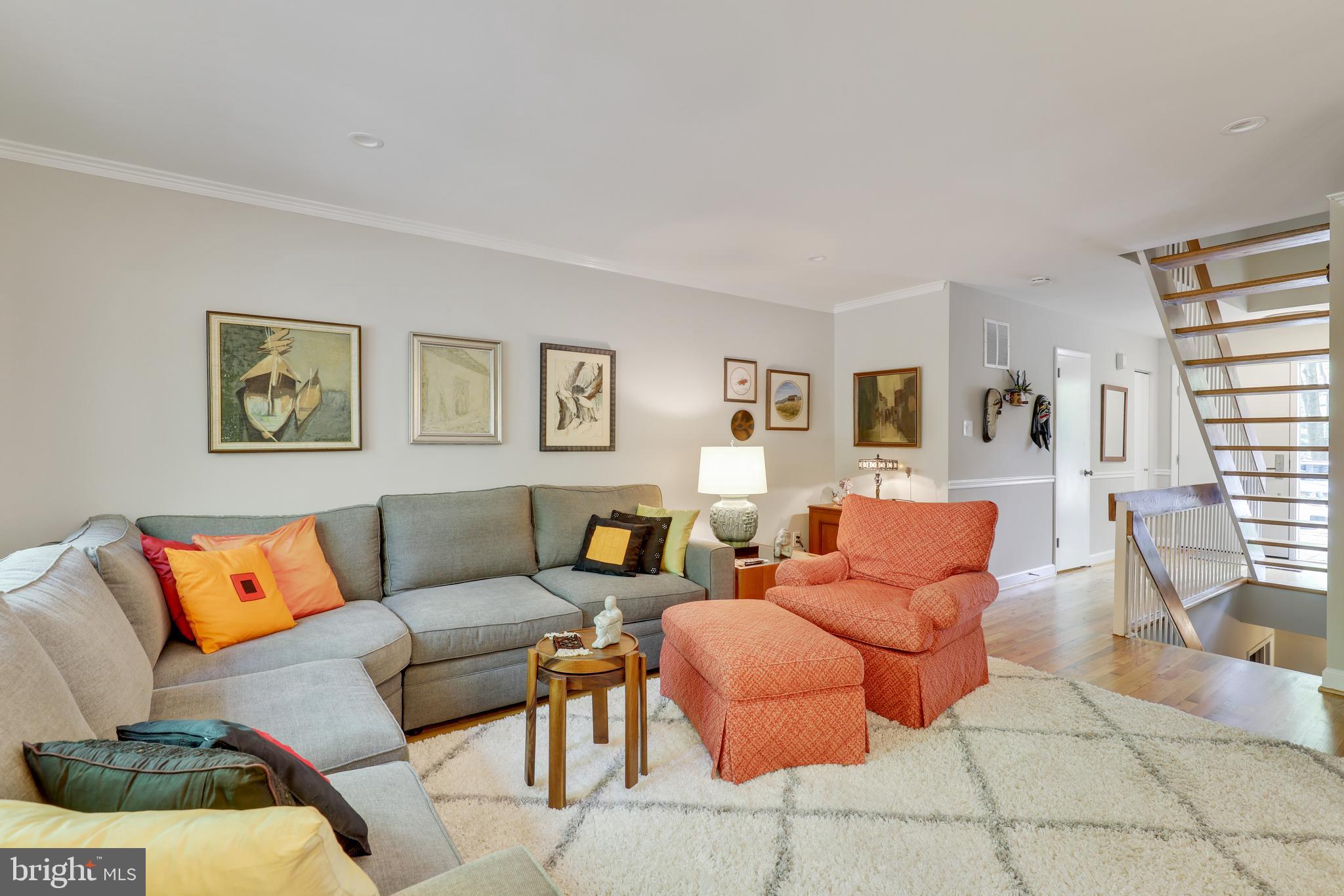 2003 Sarazen Place Reston, VA 20191 - Photo 3 of 33 Gallery Image 3