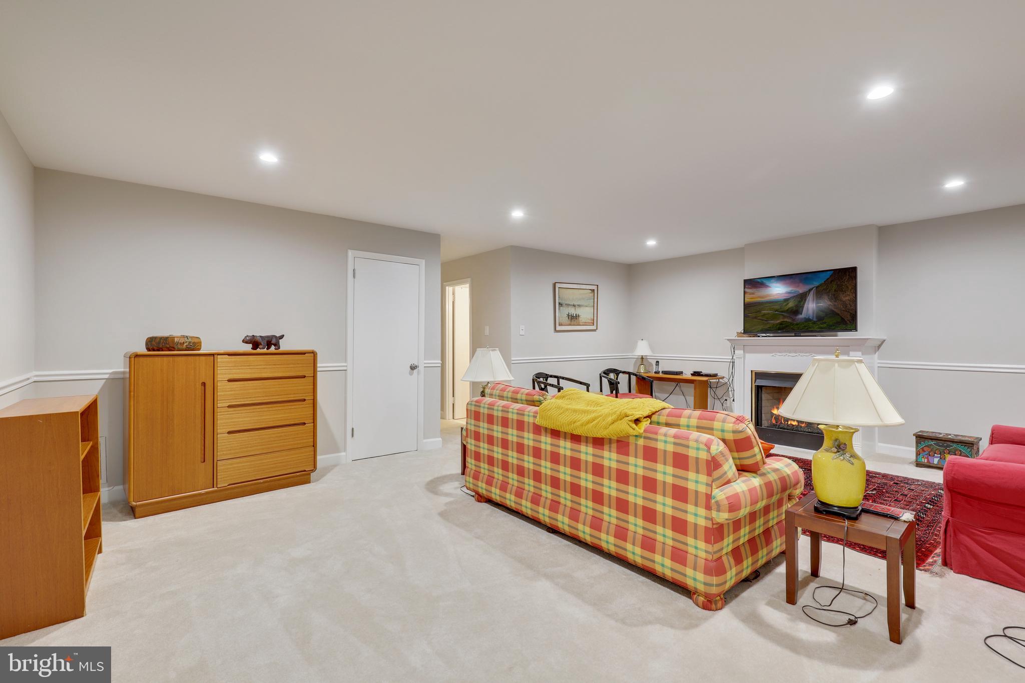 2003 Sarazen Place Reston, VA 20191 - Photo 30 of 33 Gallery Image 30
