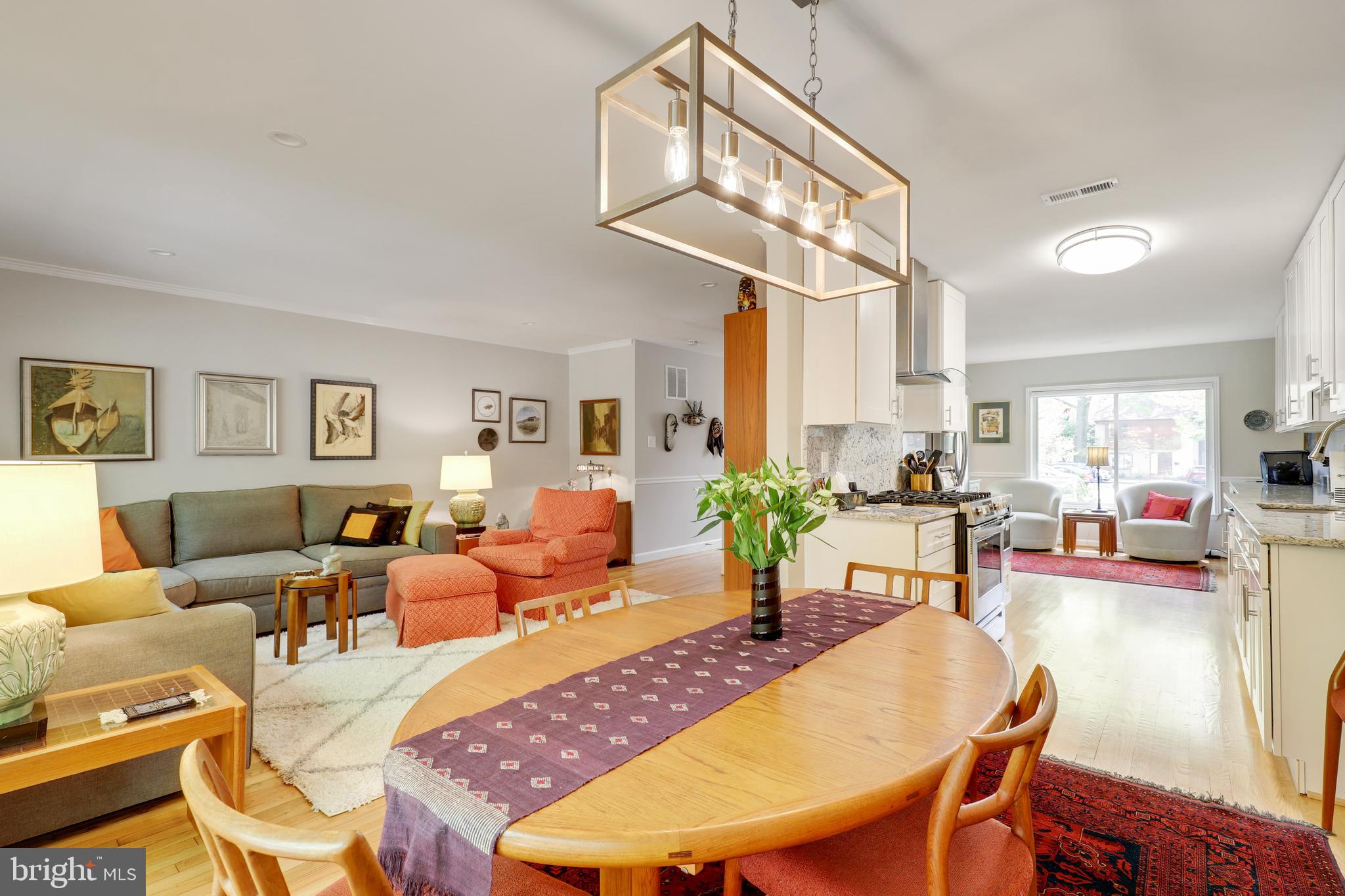 2003 Sarazen Place Reston, VA 20191 - Photo 5 of 33 Gallery Image 5