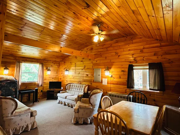 $199,900 | 15 Cone Pass, Pittsburg, NH 03592