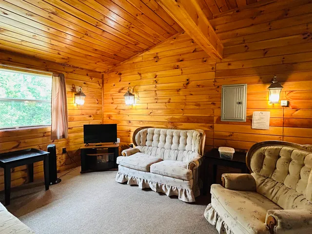 $199,900 | 15 Cone Pass, Pittsburg, NH 03592