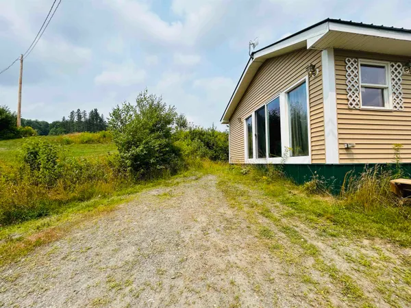 $199,900 | 15 Cone Pass, Pittsburg, NH 03592