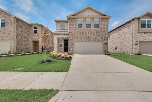$2,050 | 3014 Isla Terrace, Princeton, TX 75407