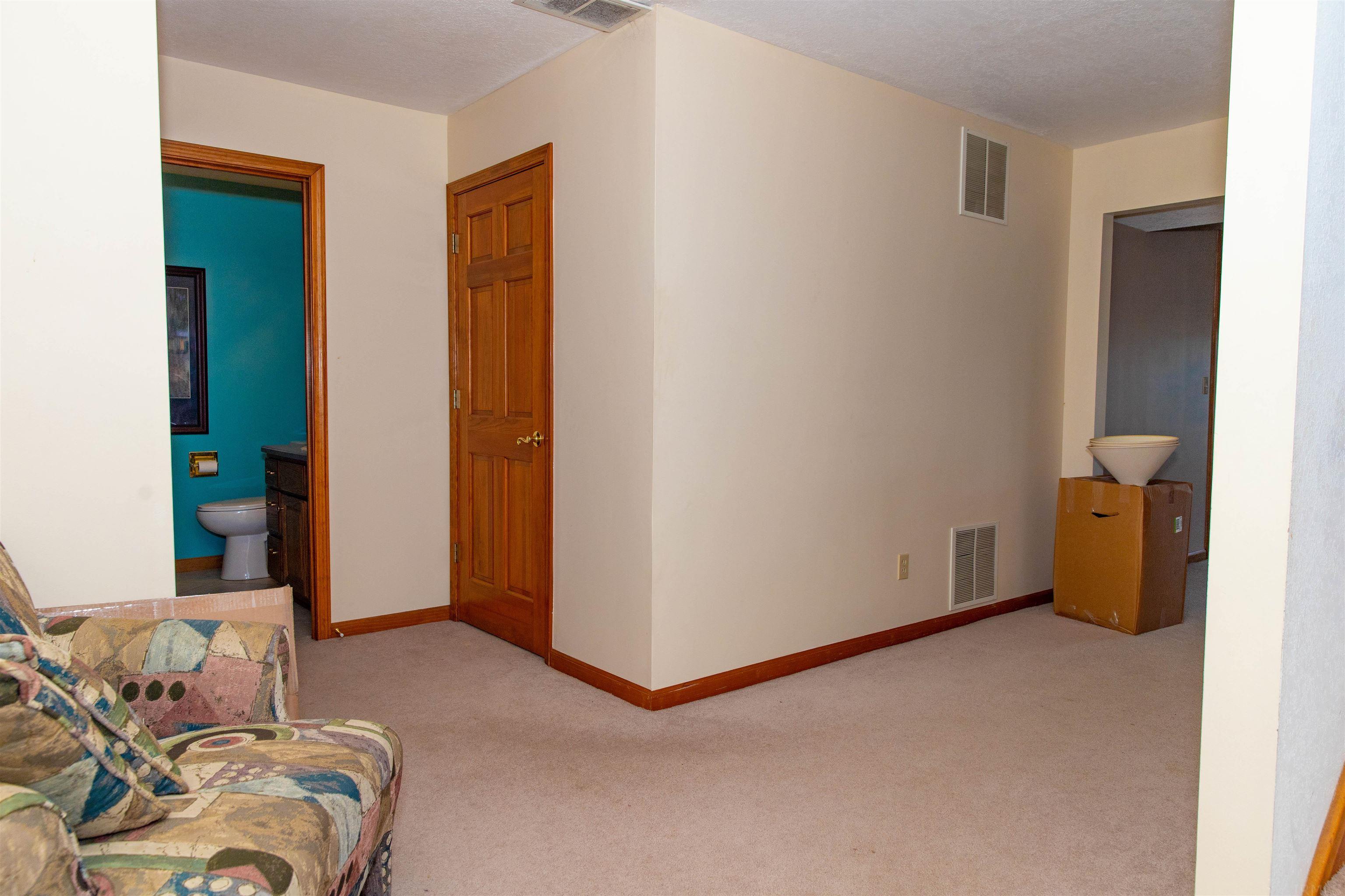 5606 Green Road New Haven, IN 46774 - Photo 32 of 36