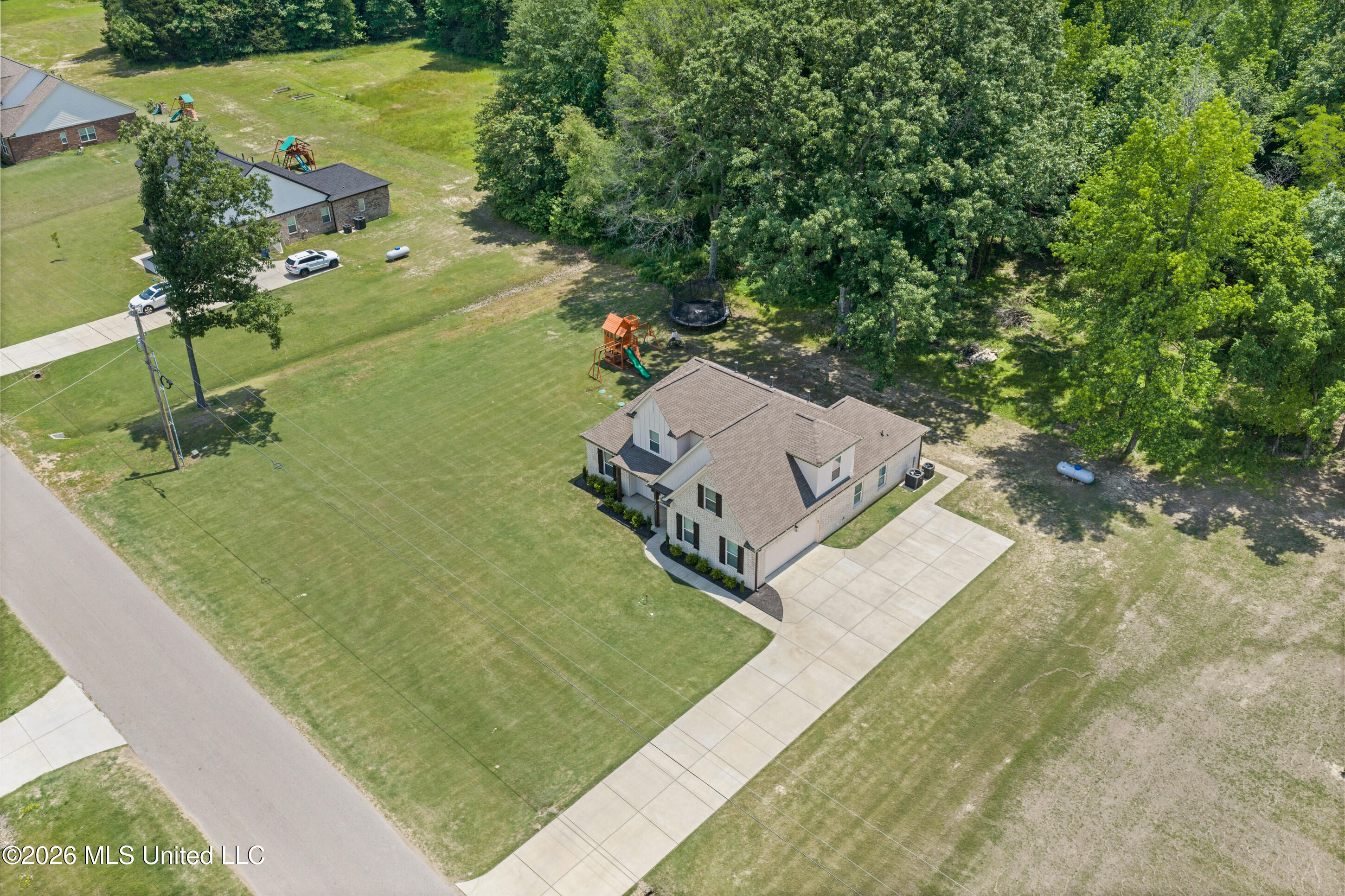 609 Centerline Roper Loop Byhalia, MS 38611 - Photo 4 of 31 30_dji_20260515131438_0041_d_print
