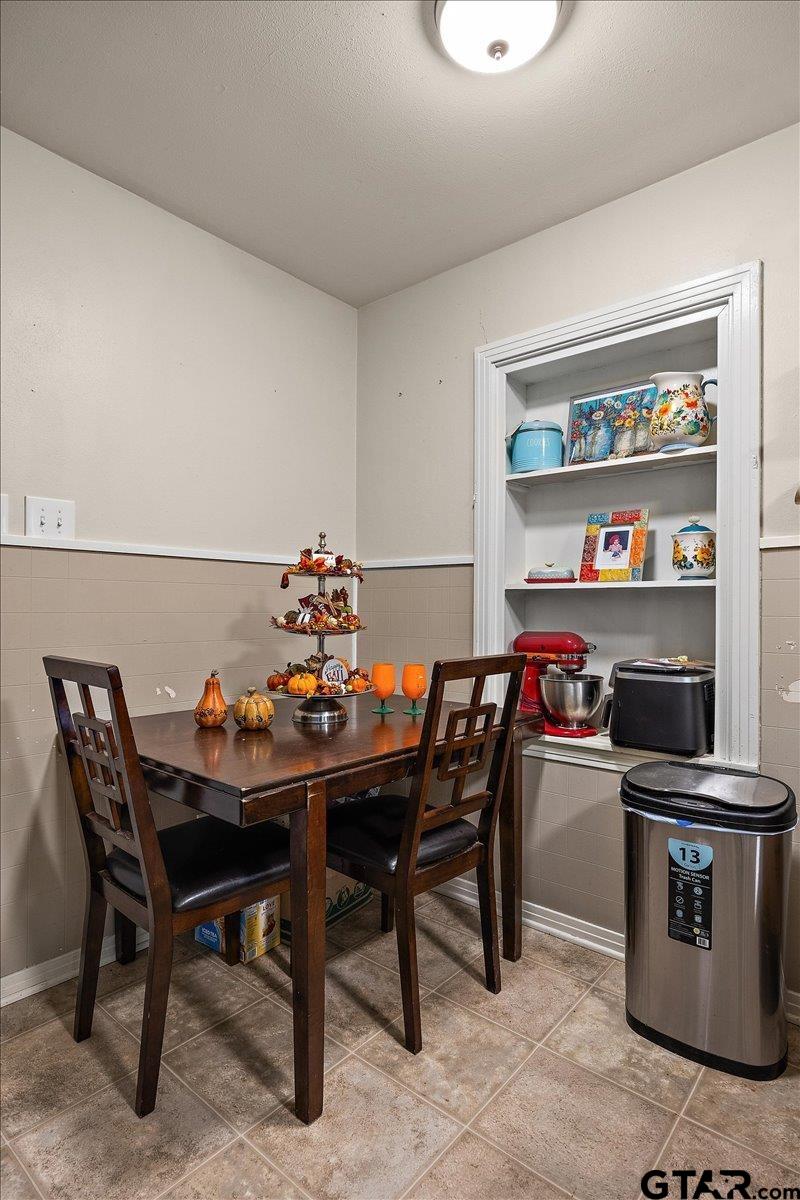 228 Fairview Street Rusk, TX 75785 - Photo 18 of 35 a dining room with a table and chairs
