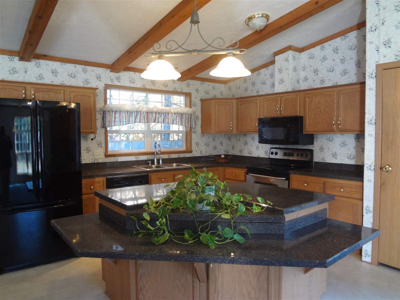90 Range Road Franklin, NH 03235 - Photo 5 of 33 Gallery Image 5