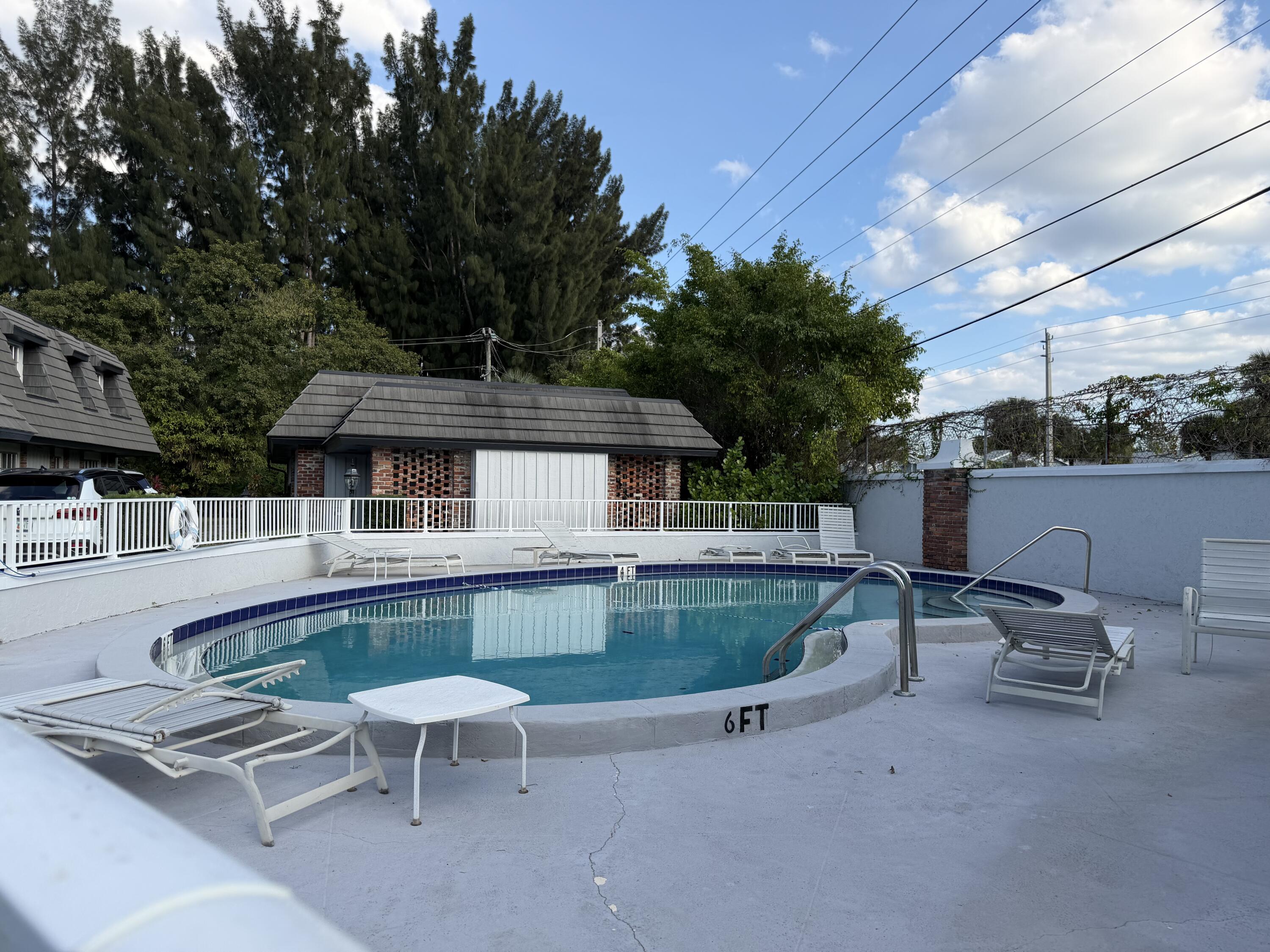 419 Pine Tree Court, Unit 20 Atlantis, FL 33462 - Photo 19 of 20 IMG_8149