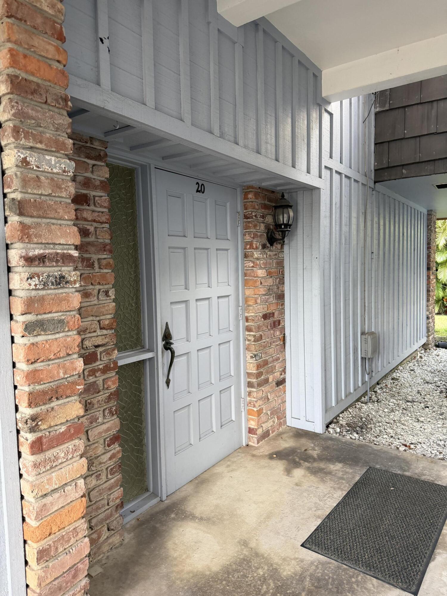 419 Pine Tree Court, Unit 20 Atlantis, FL 33462 - Photo 2 of 20 IMG_8112