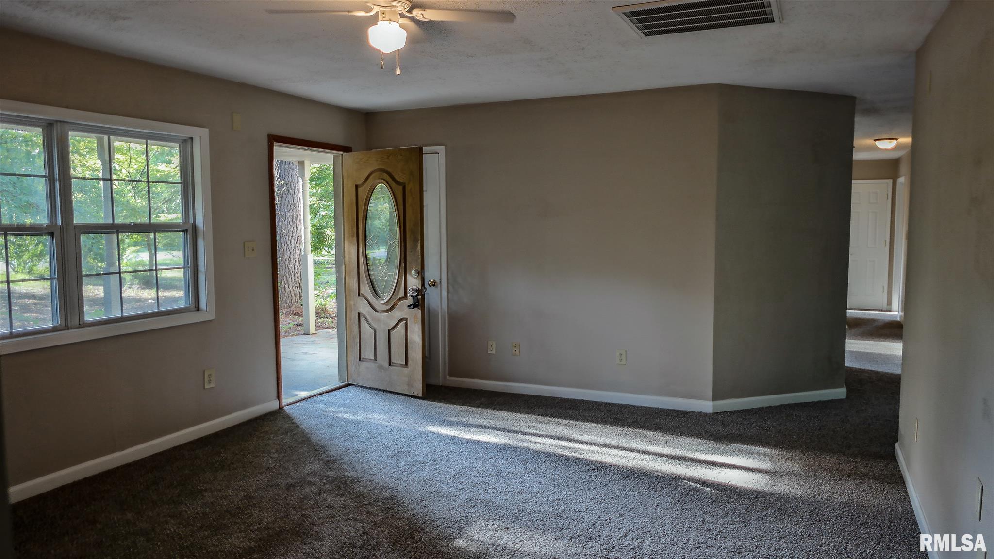 14470 Cambria Road Carterville, IL 62918 - Photo 10 of 16 Gallery Image 10