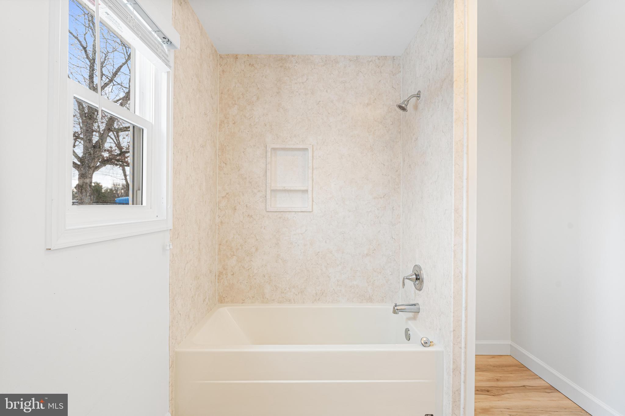311 Hunting Ridge Road Winchester, VA 22603 - Photo 26 of 42 Full Bathroom on Upper Level