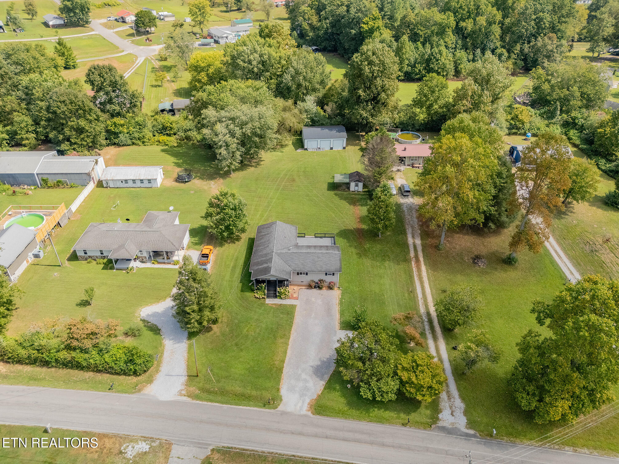 197 Liberty Road Wartburg, TN 37887 - Photo 34 of 37 DJI_20260909123938_0310_D-HDR