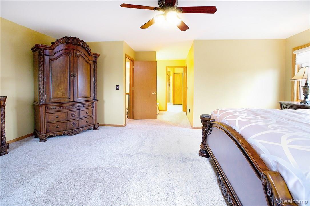 1662 Farnborough Drive Rochester, MI 48307 - Photo 40 of 52 1662farnborough26.jpg