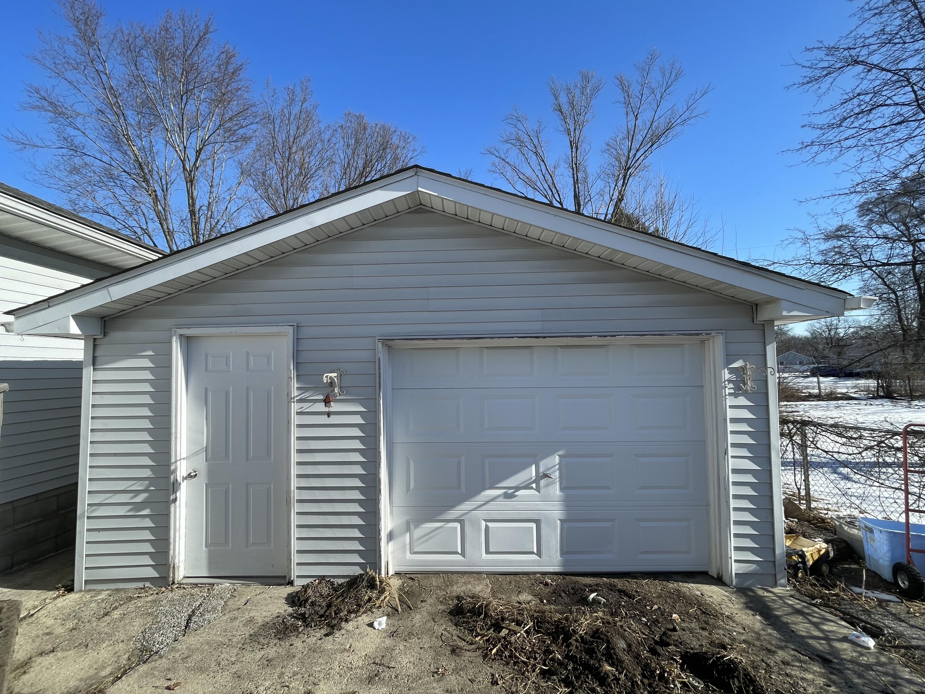 332 Maple Street Crown Point, IN 46307 - Photo 31 of 35 3000x2250