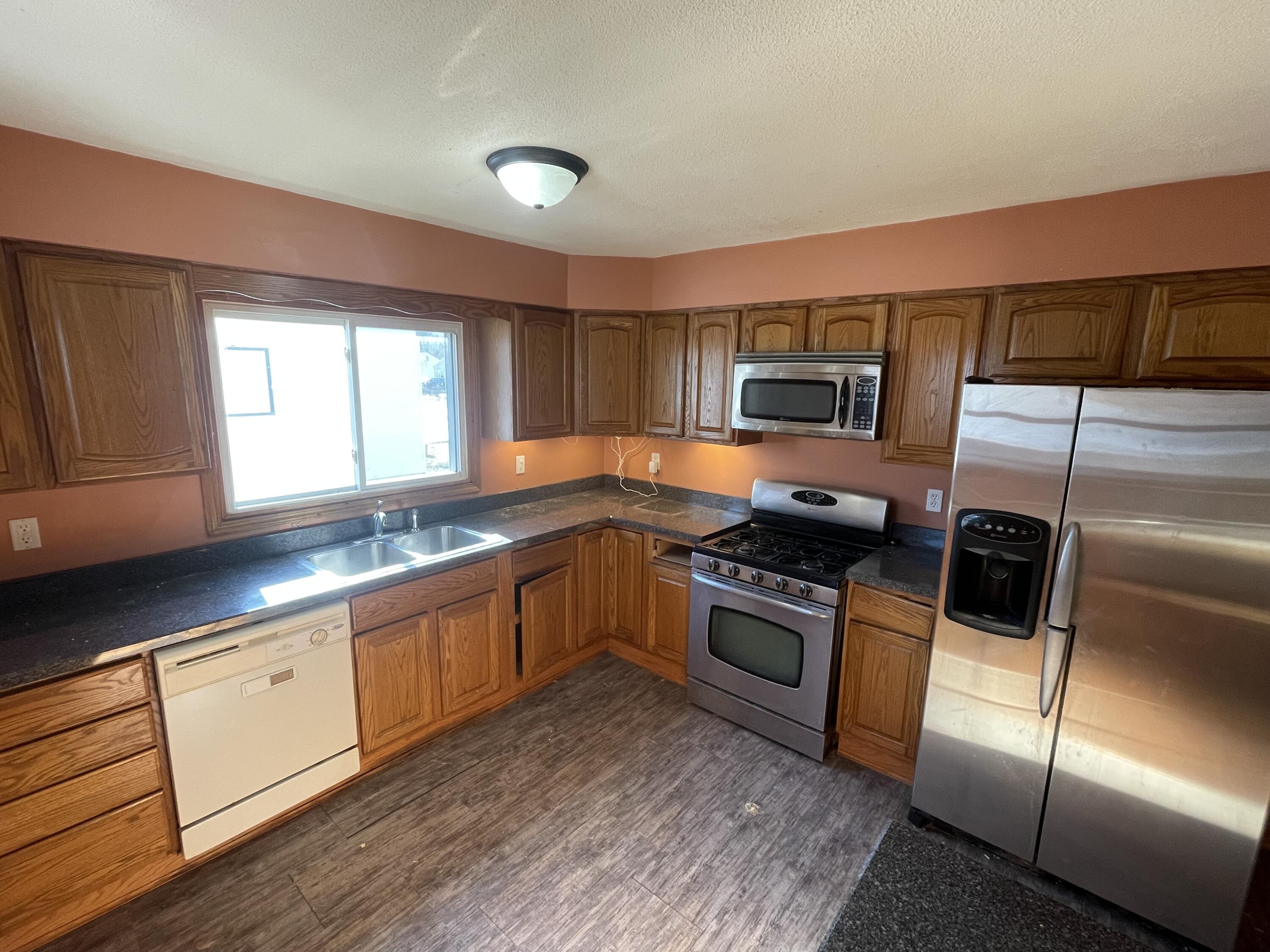 332 Maple Street Crown Point, IN 46307 - Photo 8 of 35 3000x2250