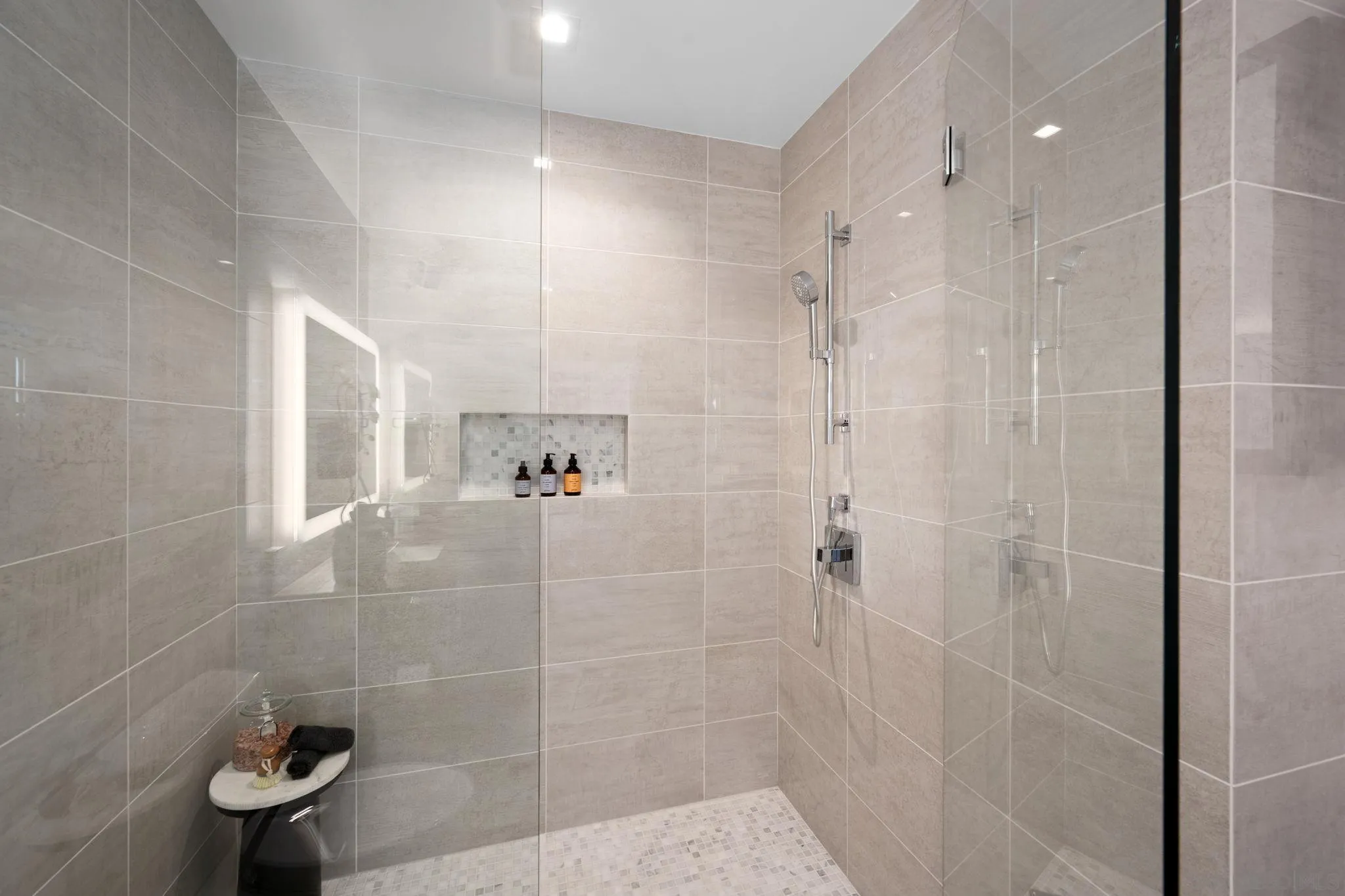 2604 Fifth Avenue, Unit 804 San Diego, CA 92103 - Photo 48 of 72 a bathroom with a shower