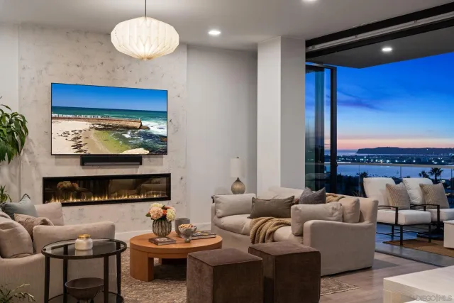 $2,850,000 | 2604 Fifth Avenue, Unit 804, San Diego, CA 92103
