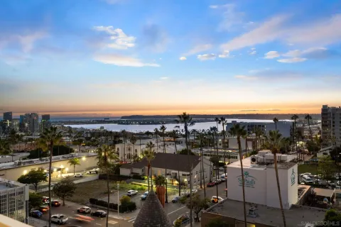 $2,850,000 | 2604 Fifth Avenue, Unit 804, San Diego, CA 92103