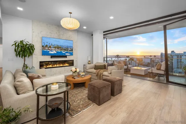 $2,850,000 | 2604 Fifth Avenue, Unit 804, San Diego, CA 92103