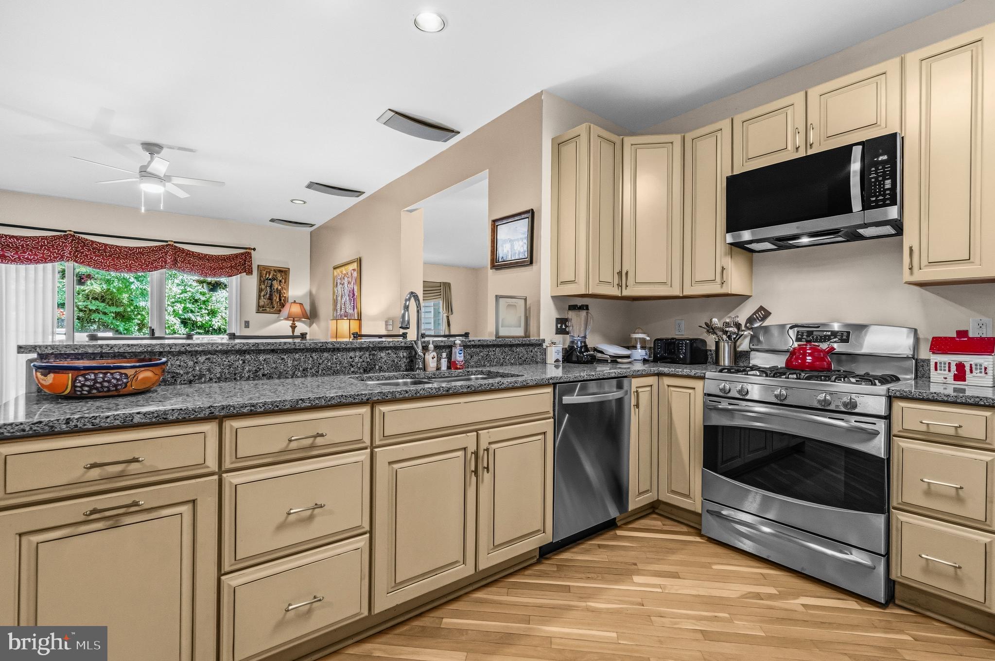 5177 Harpers Farm Road Columbia, MD 21044 - Photo 11 of 54