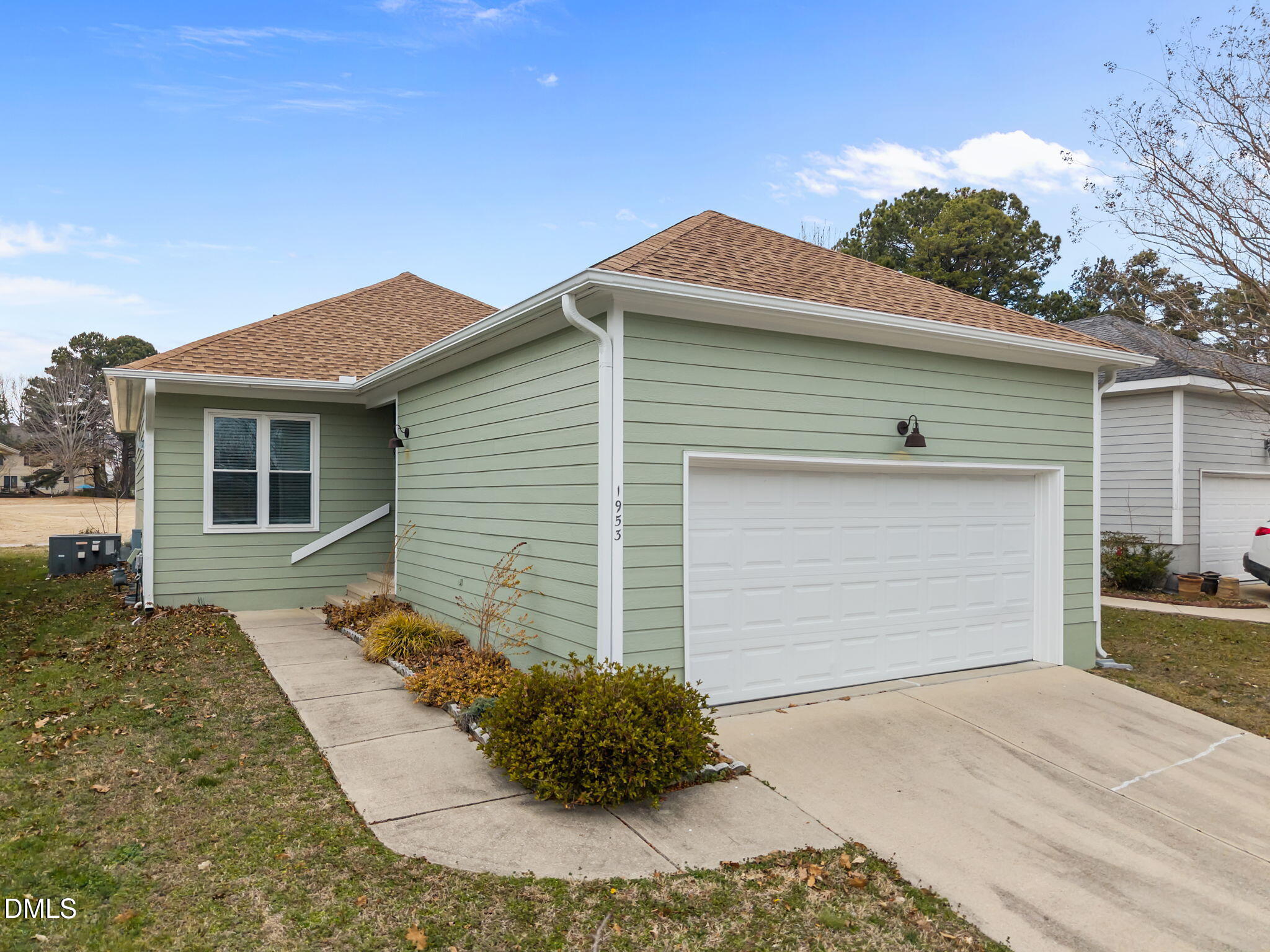 1953 Castle Pines Drive Raleigh, NC 27604 - Photo 3 of 47 front view of a house