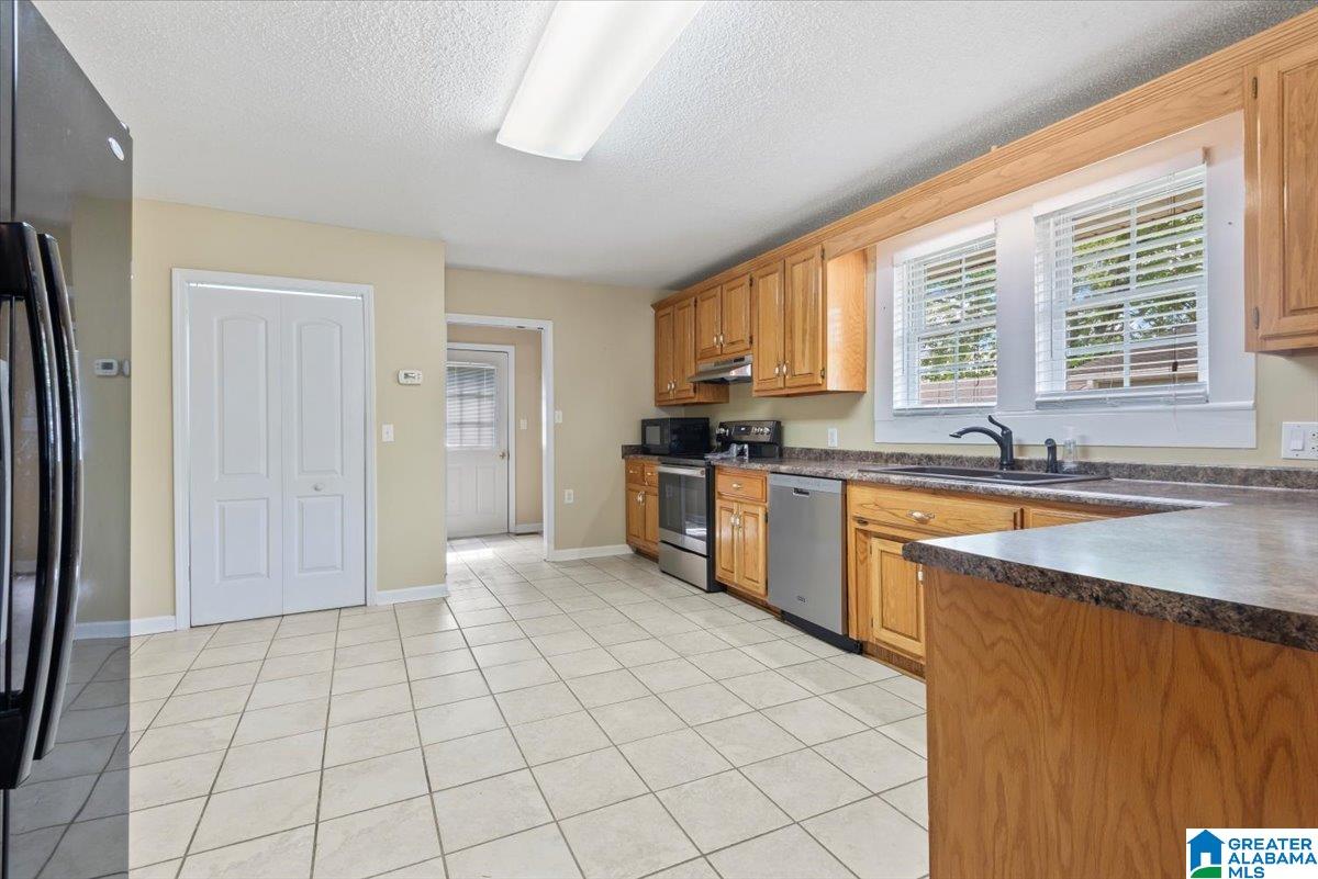 114 Morgan Avenue Southwest Cullman, AL 35055 - Photo 14 of 28