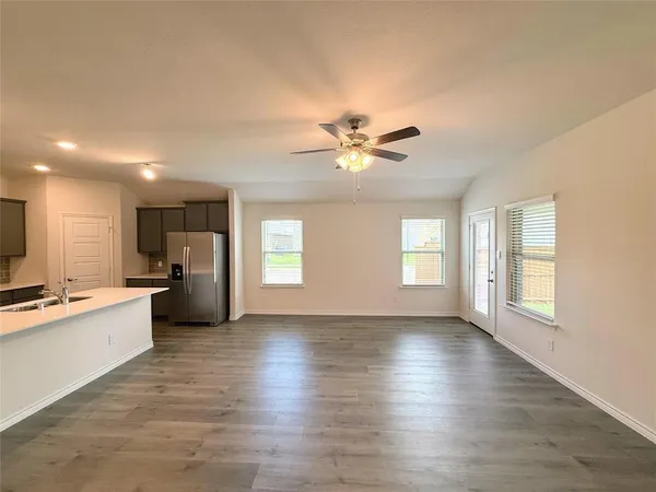 $2,495 | 6233 Lassen Court, Aubrey, TX 76227