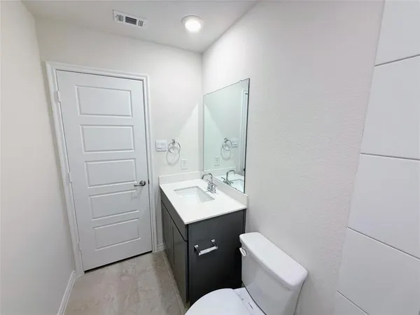 $2,495 | 6233 Lassen Court, Aubrey, TX 76227