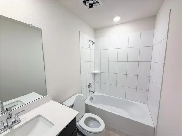 $2,495 | 6233 Lassen Court, Aubrey, TX 76227