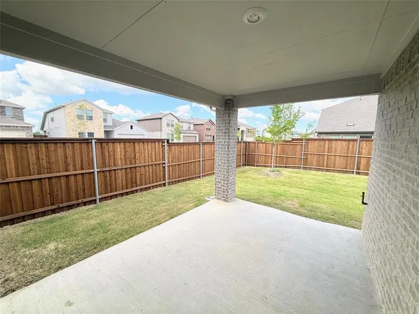 $2,495 | 6233 Lassen Court, Aubrey, TX 76227