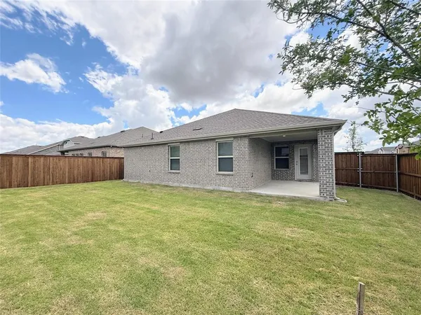 $2,495 | 6233 Lassen Court, Aubrey, TX 76227