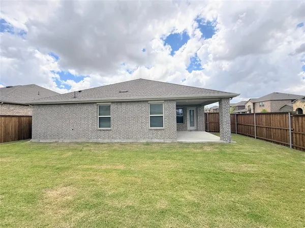 $2,495 | 6233 Lassen Court, Aubrey, TX 76227