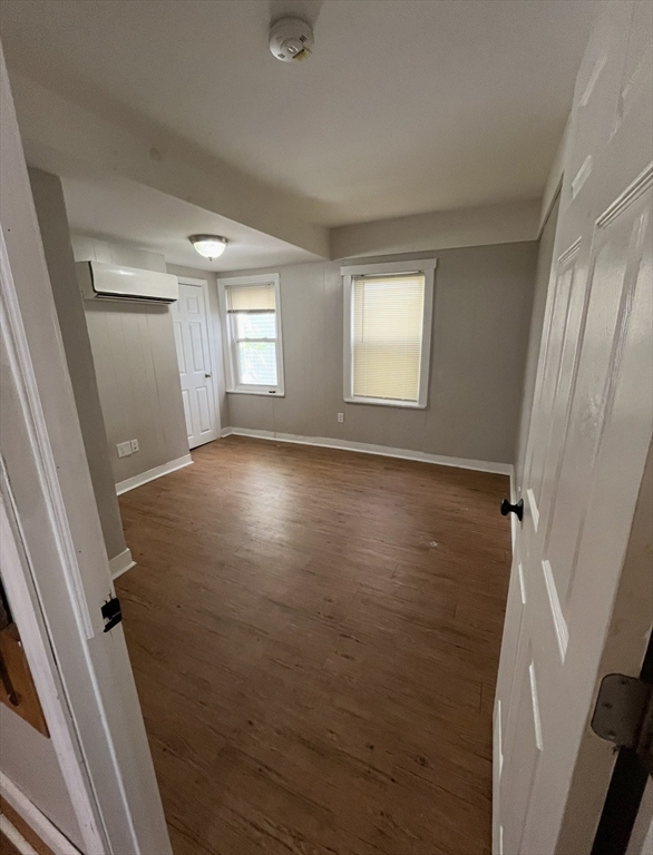 1-3 Cottage Street Worcester, MA 01609 - Photo 4 of 5