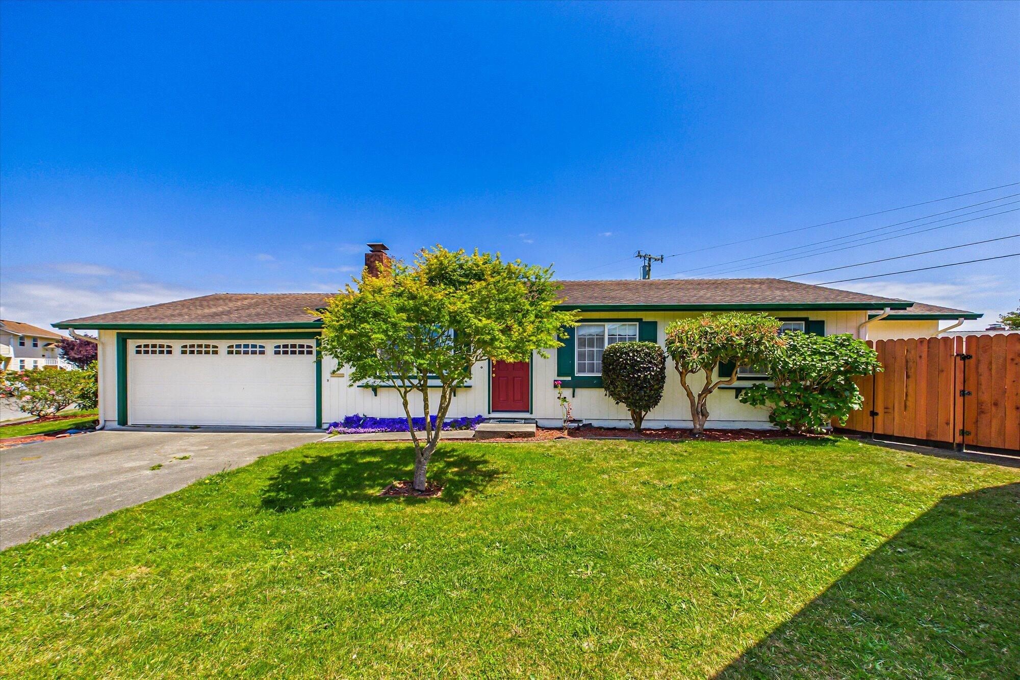 2117 11th Street Arcata, CA 95521 - Photo 2 of 41