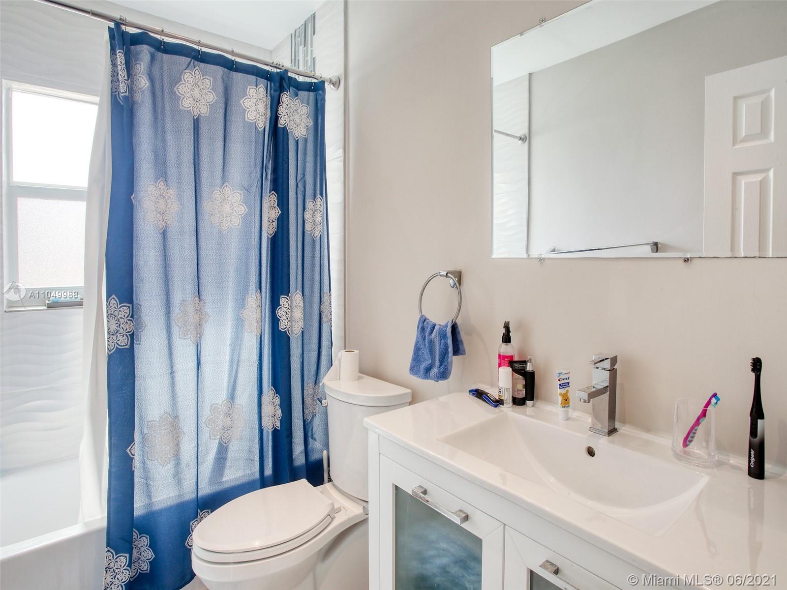 22785 Southwest 54th Way Boca Raton, FL 33433 - Photo 9 of 22