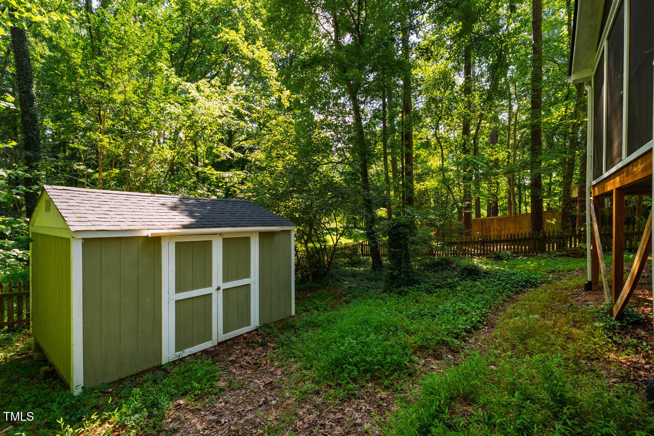 4117 Olde Coach Road Durham, NC 27707 - Photo 20 of 37 4117OldeCoachRd-017