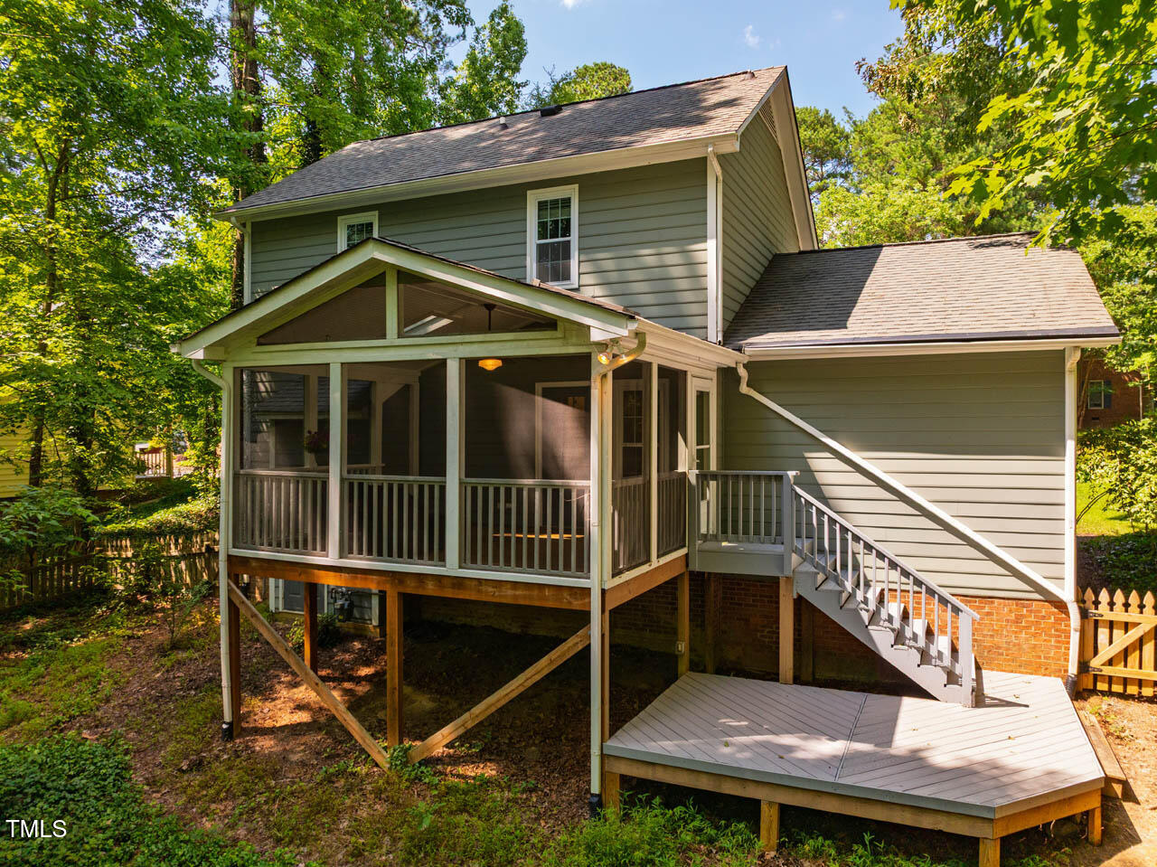 4117 Olde Coach Road Durham, NC 27707 - Photo 24 of 37 4117OldeCoachRd-011