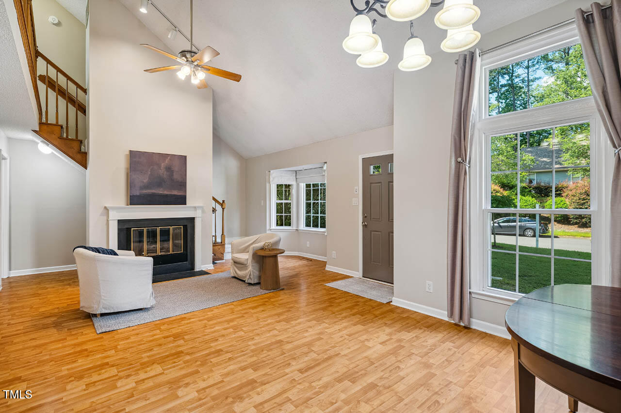 4117 Olde Coach Road Durham, NC 27707 - Photo 4 of 37 4117OldeCoachRd-024